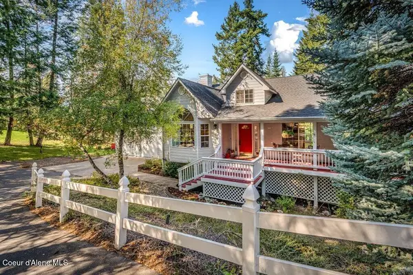 12245 N Friar DR, Hayden, ID 83835