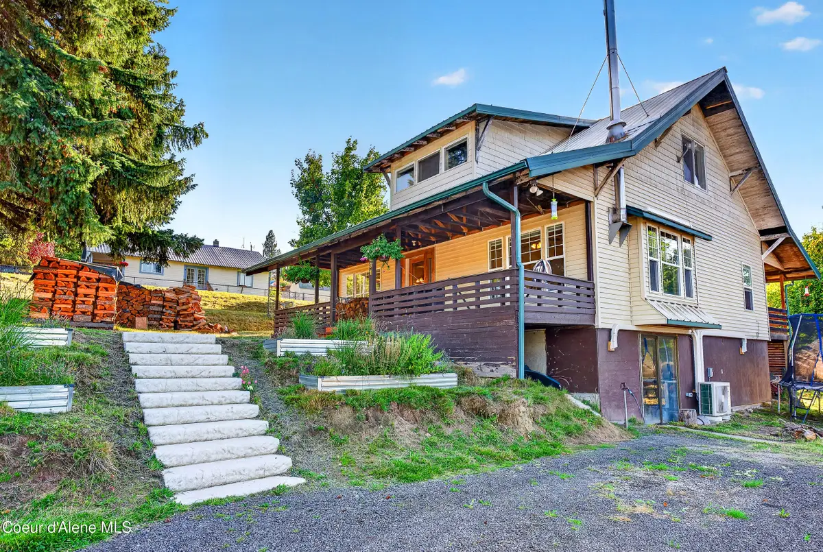 831 S 1st ST, Saint Maries, ID 83861 - #1