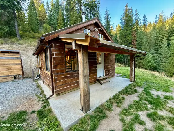 915 Terror Gulch Rd, Osburn, ID 83849