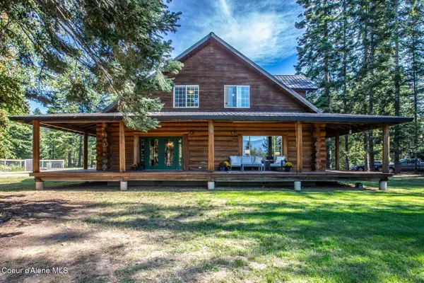 1861 Samuels Rd, Sandpoint, ID 83864