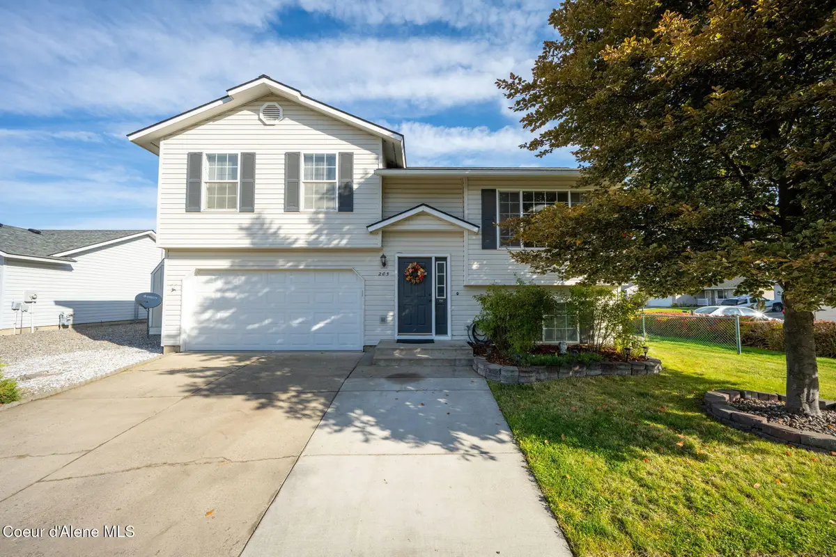 205 W Choctaw AVE, Post Falls, ID 83854 - #1