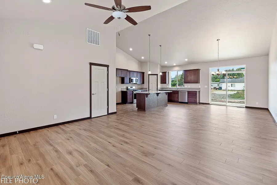 4500 E Davin DR, Post Falls, ID 83854 - #3