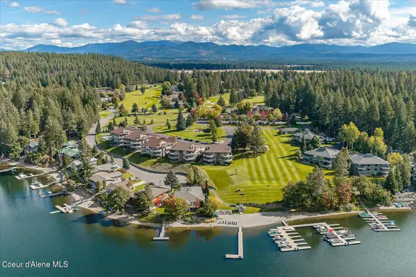 5305 W Fairway LN #UNIT 4, Rathdrum, ID 83858
