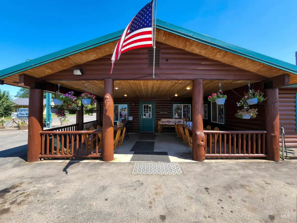 150 S Railroad St, Midvale, ID 83645 - #1