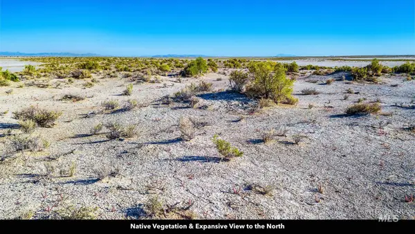 40.697201, -113.517165, Wendover, UT 84083