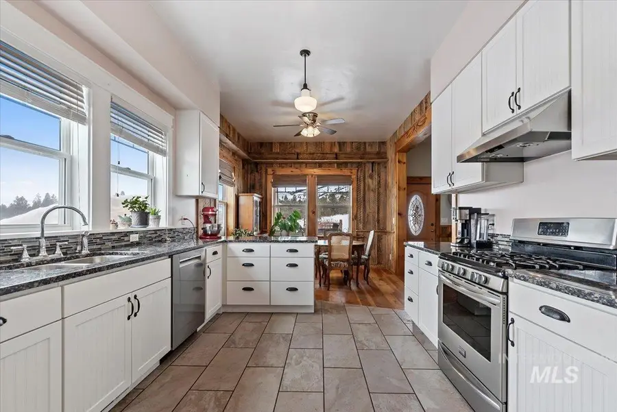 675 W Russell Dr, Prairie, ID 83647 - #2