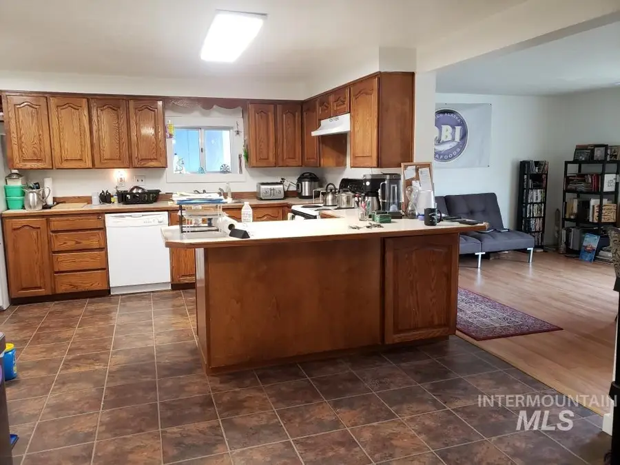 205 W Adams St, Huntington, OR 97907 - Image #3