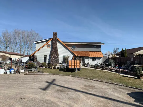 787 Blue Lakes Blvd S, Twin Falls, ID 83301