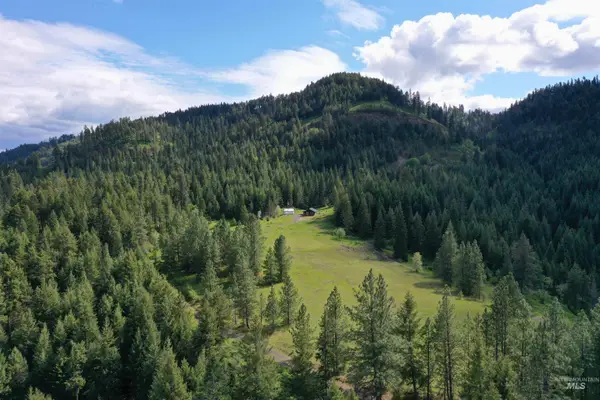 673 Neighbors Lane, Orofino, ID 83544