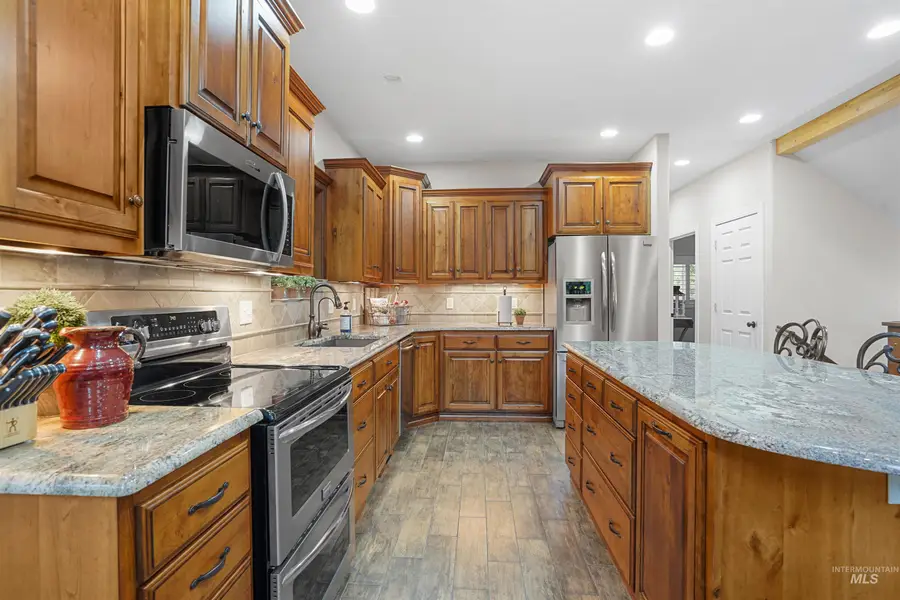 9 Autumn Blaze Lane, Salmon, ID 83467 - Image #2