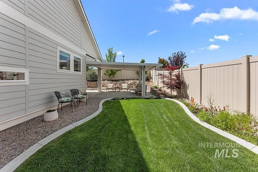 2251 N Garnet Creek Ave, Star, ID 83669 - Image #3