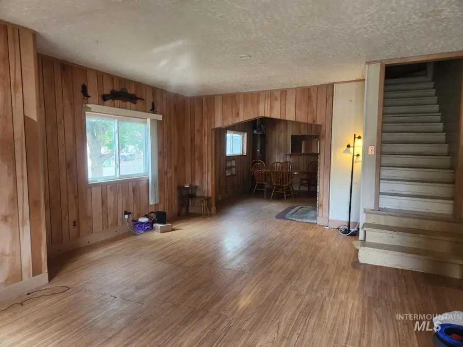 82 NW 3rd St, Ontario, OR 97914 - Image #3