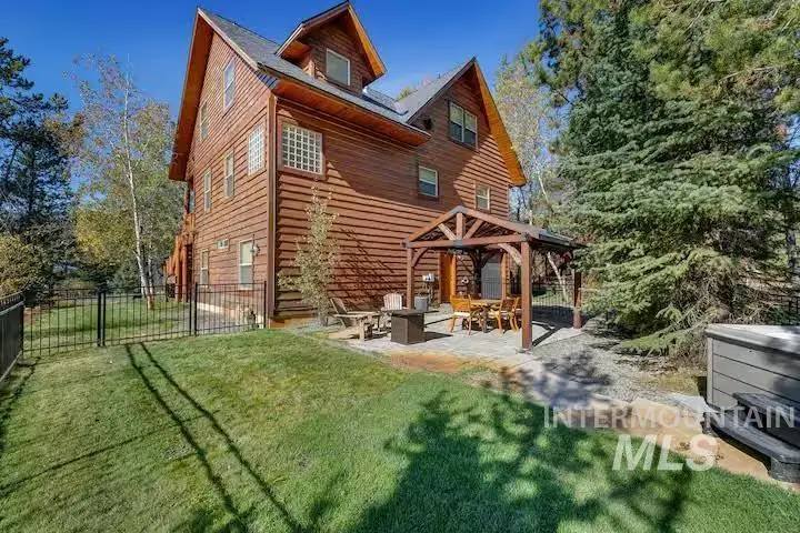 12782 Hereford Rd, Donnelly, ID 83615 - Image #3