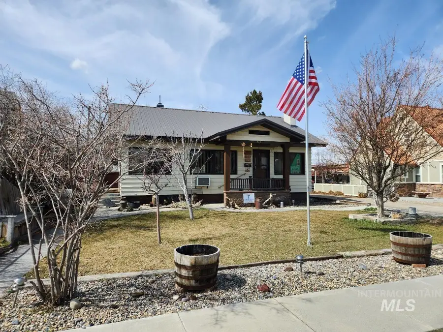 307 N 4th Street, Nyssa, OR 97913 - Image #2