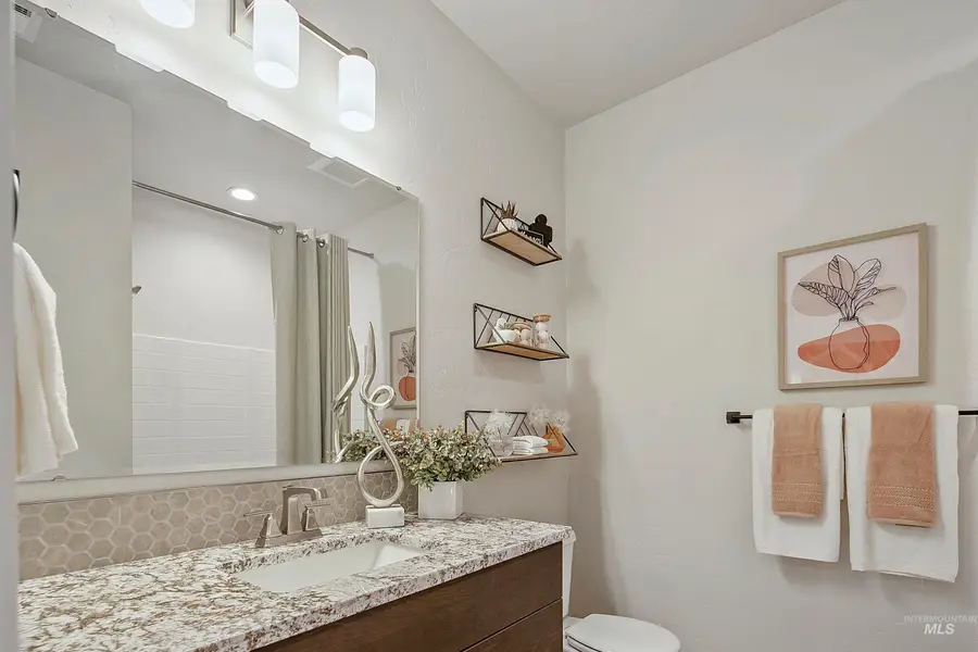 1588 SW Silverstone Ave, Mountain Home, ID 83647 - Image #3