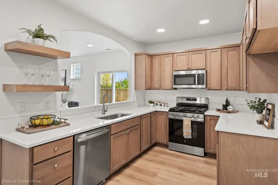 2264 E Misty Falls St, Kuna, ID 83634 - Image #2