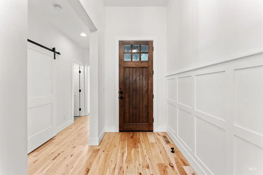 7754 W Meltwater Ln, Eagle, ID 83616 - Image #2