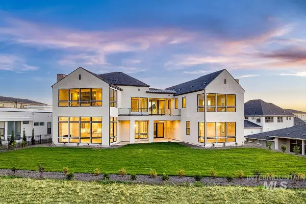 6062 E Marmount Ct, Boise, ID 83716