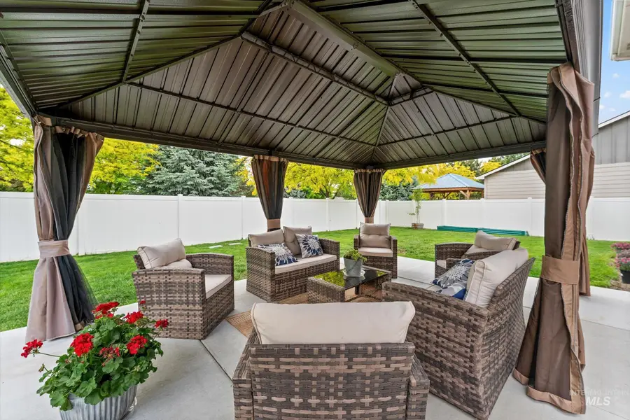 467 S Retort Ave, Kuna, ID 83634 - Image #3