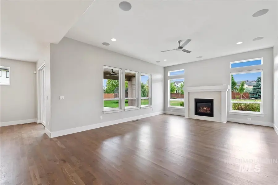 2215 E Shady Glade Dr, Meridian, ID 83642 - Image #3