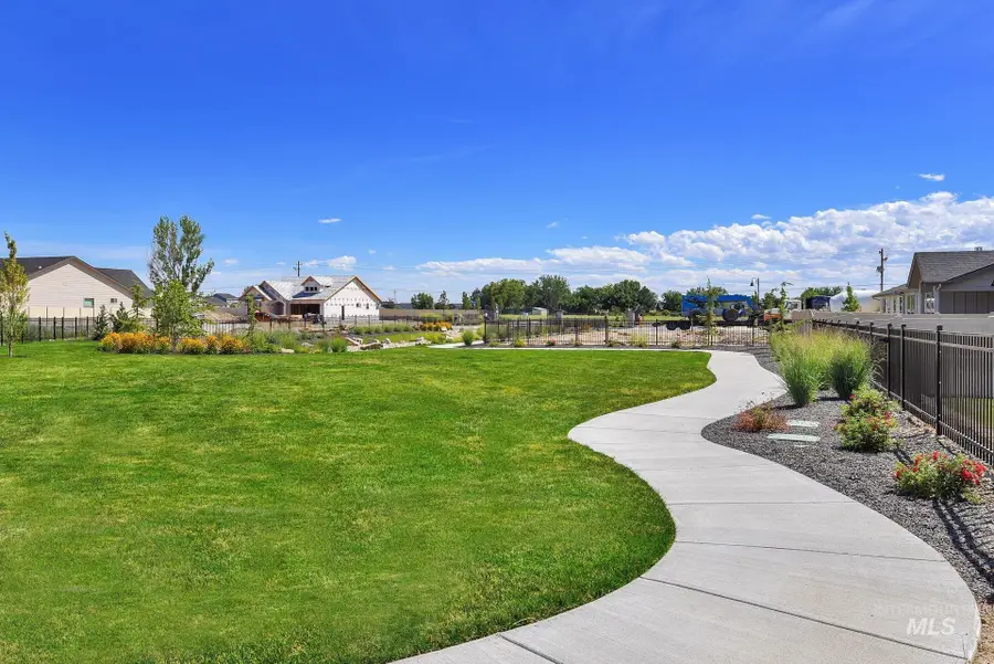 1736 N Black Elm Ln, Star, ID 83669 - Image #2