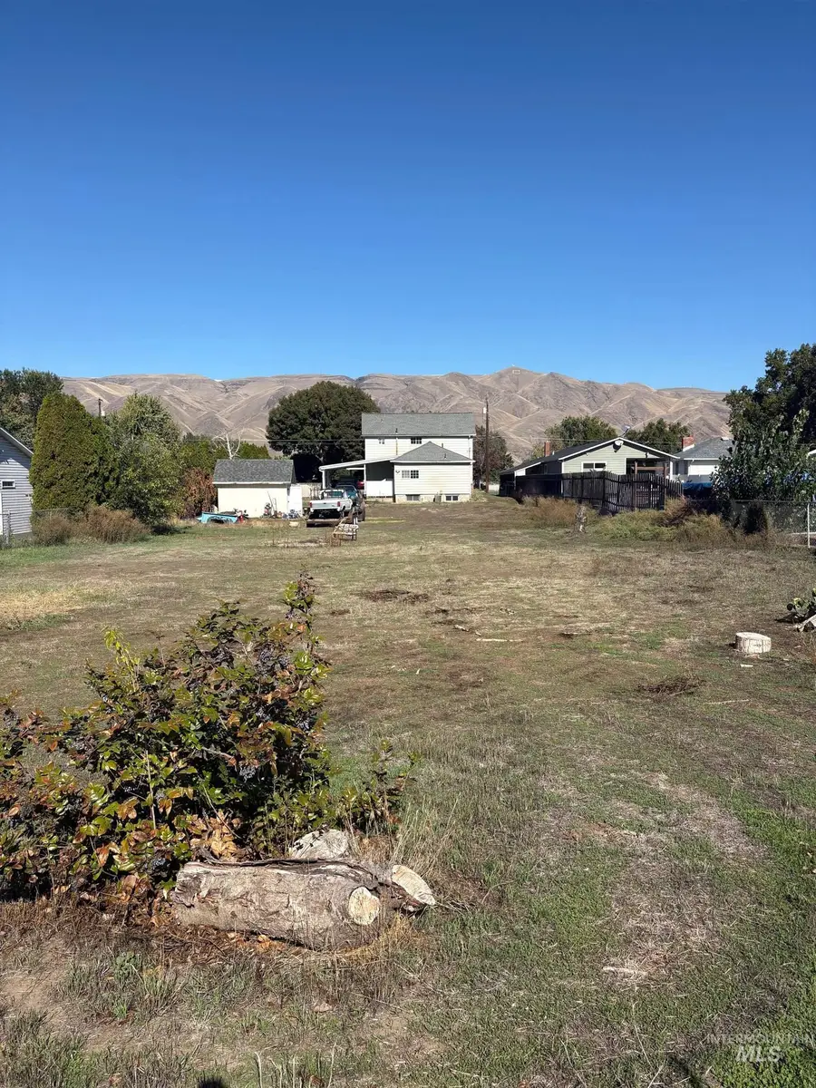 1239 Sycamore Street, Clarkston, WA 99403 - Image #2