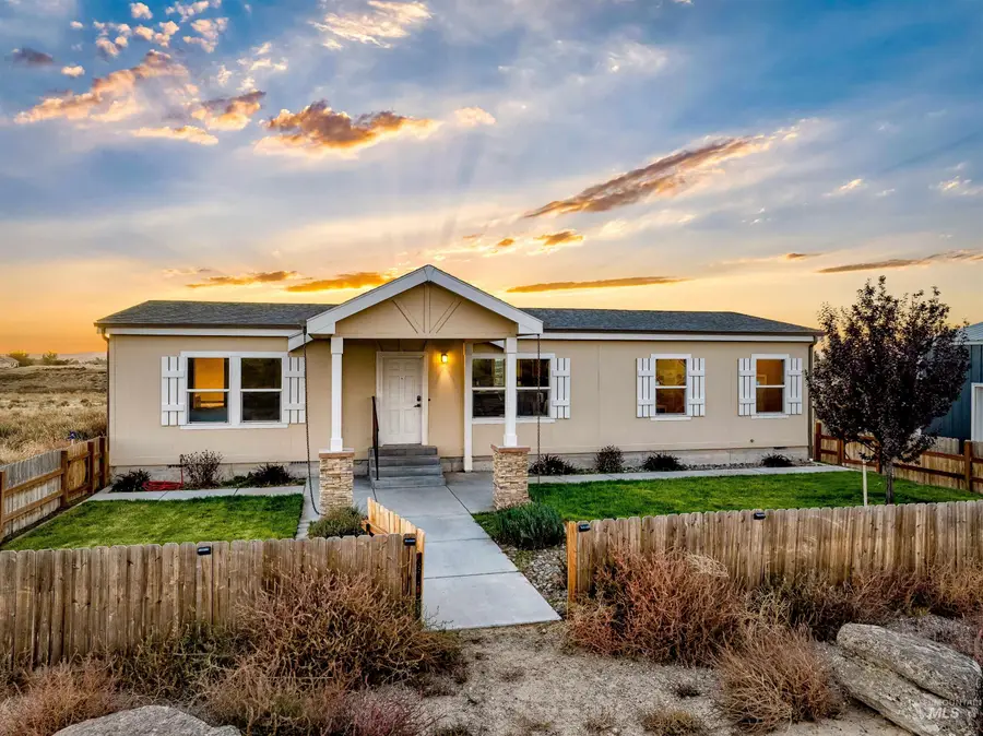 1203 Locker Avenue, Parma, ID 83660 - Image #2