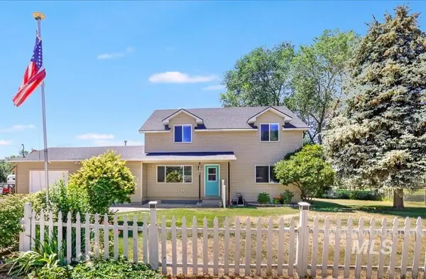 3951 NW Dutton, Mountain Home, ID 83647