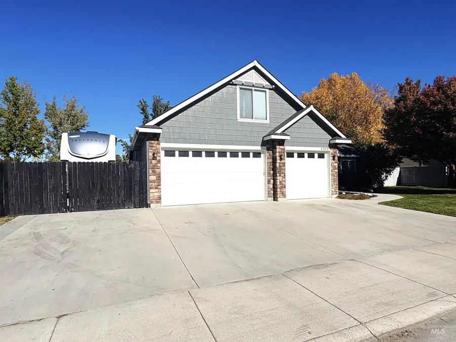 4968 W Mcmurtrey St, Meridian, ID 83646 - Image #3