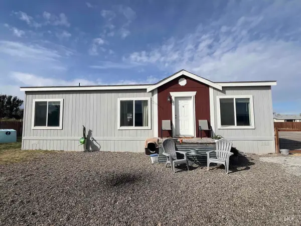 608 Roosevelt Ave. #10, Grand View, ID 83624