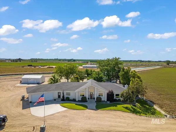 17369 Beet Rd, Caldwell, ID 83705