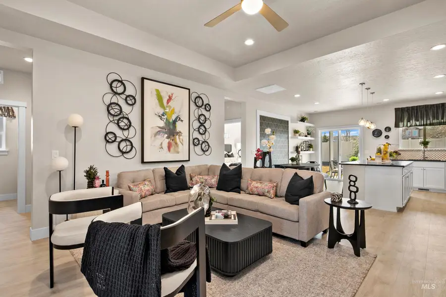 19403 Snowyside Way, Caldwell, ID 83605 - Image #2