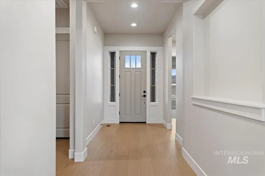 779 W Buroak Dr, Meridian, ID 83642 - Image #3