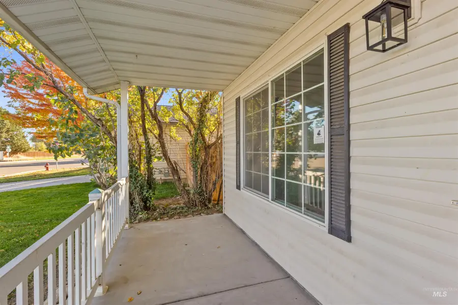 11519 Roanoke Dr, Caldwell, ID 83605 - Image #3