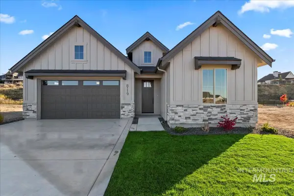 8119 W Show Horse Ct, Meridian, ID 83646