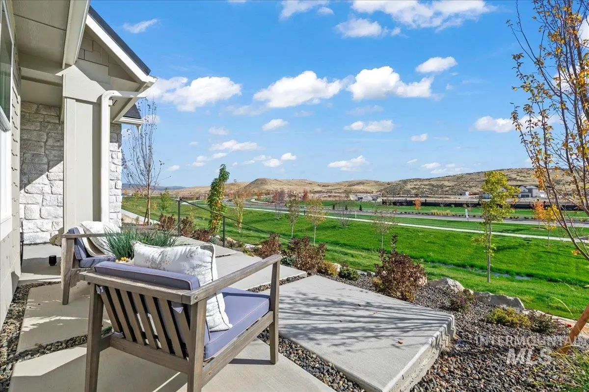 6370 N Barholm Ln, Eagle, ID 83616 - #1