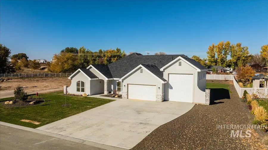 524 Birka Ct, Middleton, ID 83644 - Image #3