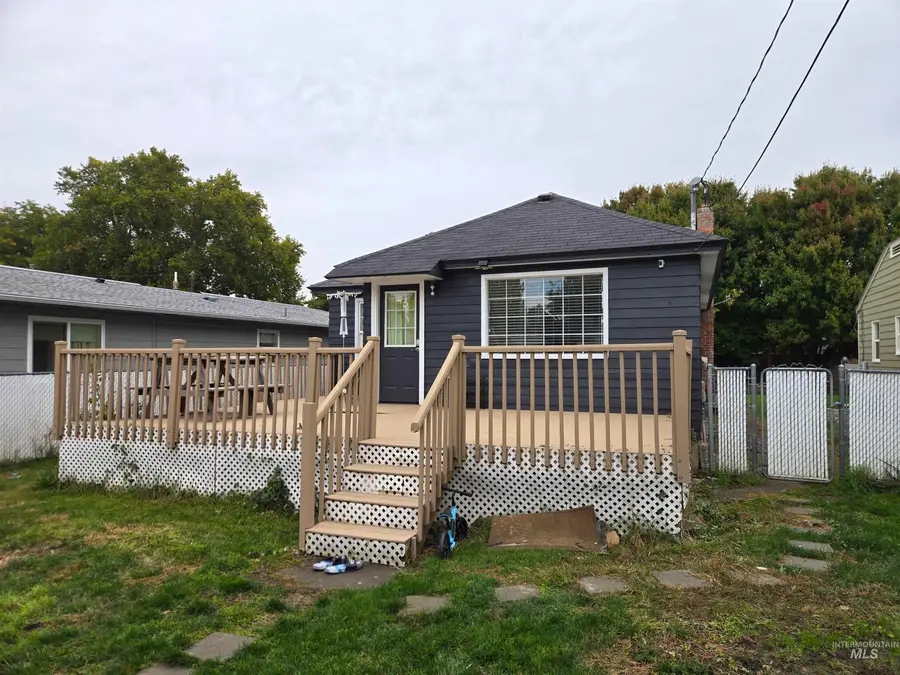 1210 10th St, Lewiston, ID 83501 - Image #2