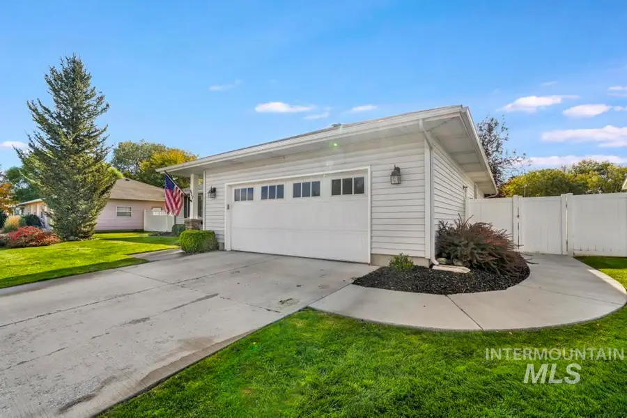 637 Pine St, Gooding, ID 83330 - Image #3