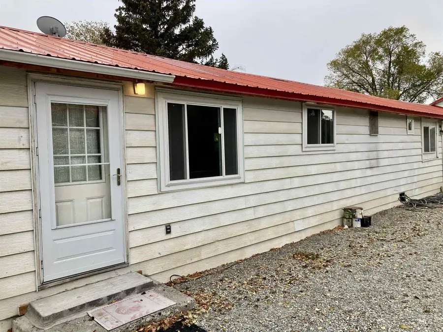 426 W Grand Ave, Arco, ID 83213 - Image #3