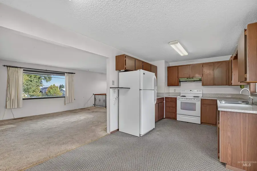 1402 Burrell Ave, Lewiston, ID 83501 - Image #3