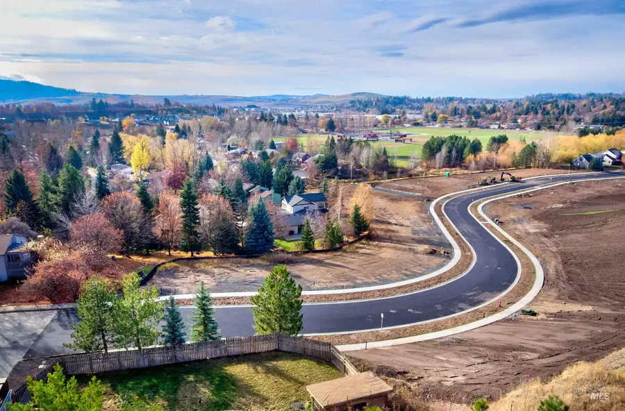 2115 West View Drive, Moscow, ID 83843 - Image #2