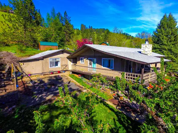 120 Lucky Lane, Orofino, ID 83544