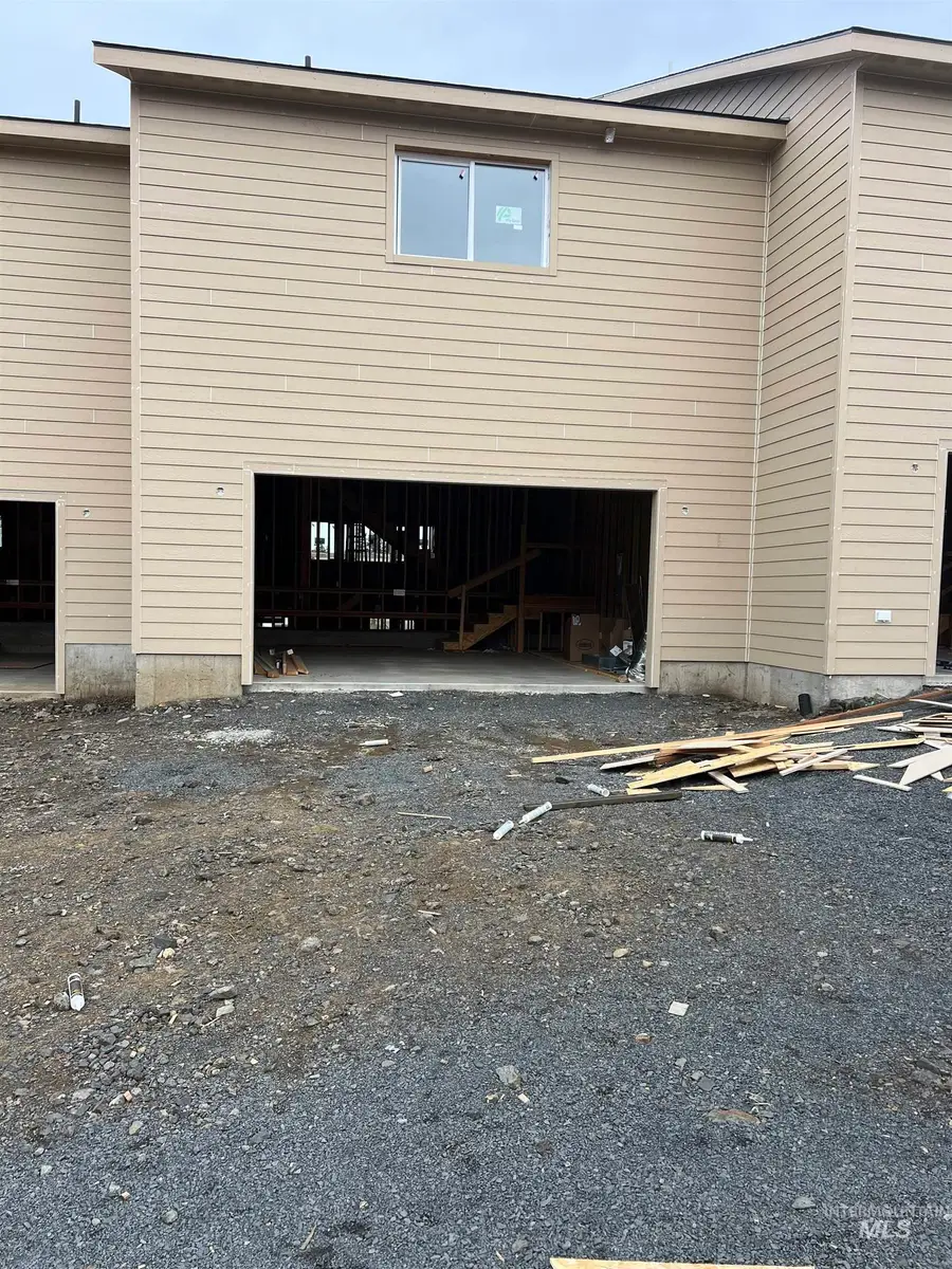 1377 Edington, Moscow, ID 83843 - Image #2