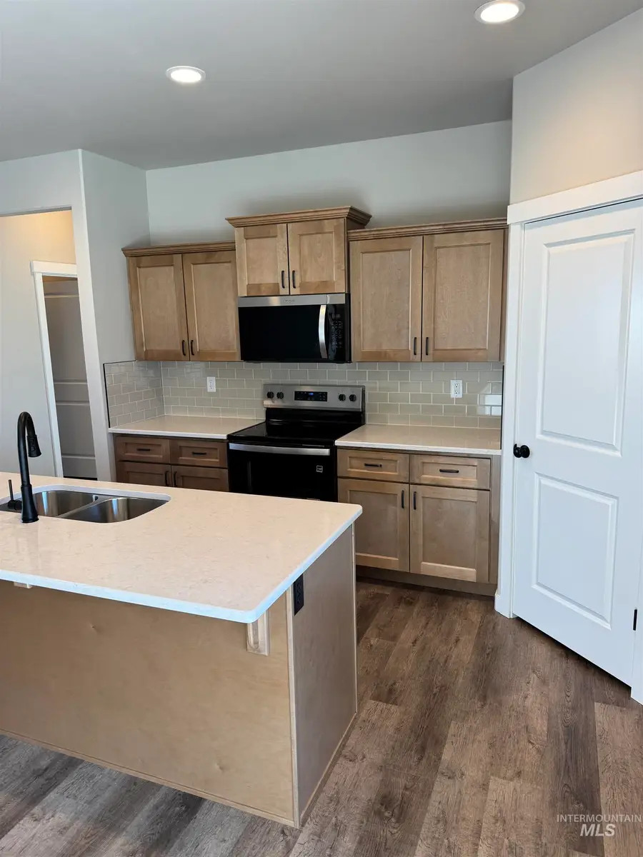 2064 Harrison St, Twin Falls, ID 83301 - #2