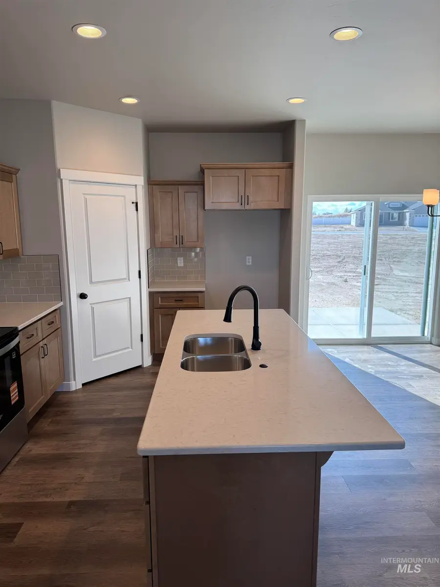 2064 Harrison St, Twin Falls, ID 83301 - #3