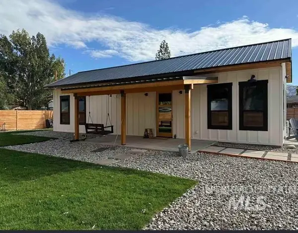 119 Locust, Horseshoe Bend, ID 83629
