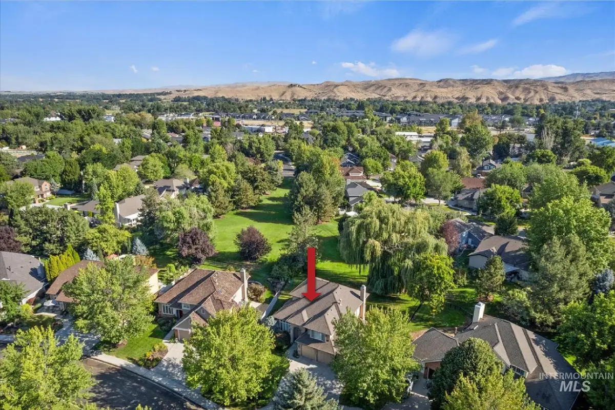 8504 W Pool Ct, Garden City, ID 83714 - #1