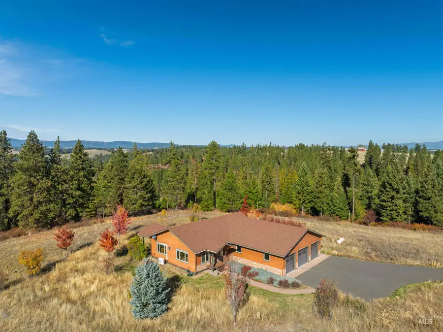 1703 Little Bear Ridge Rd, Troy, ID 83871 - Image #2