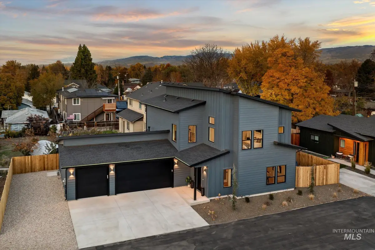 916 S Roosevelt St, Boise, ID 83705 - Image #1